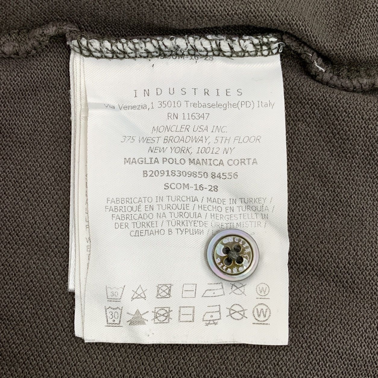 Moncler Moncler Short Sleeve Polo Shirt K26WX Size US S / EU 44-46 / 1 - 8 Thumbnail