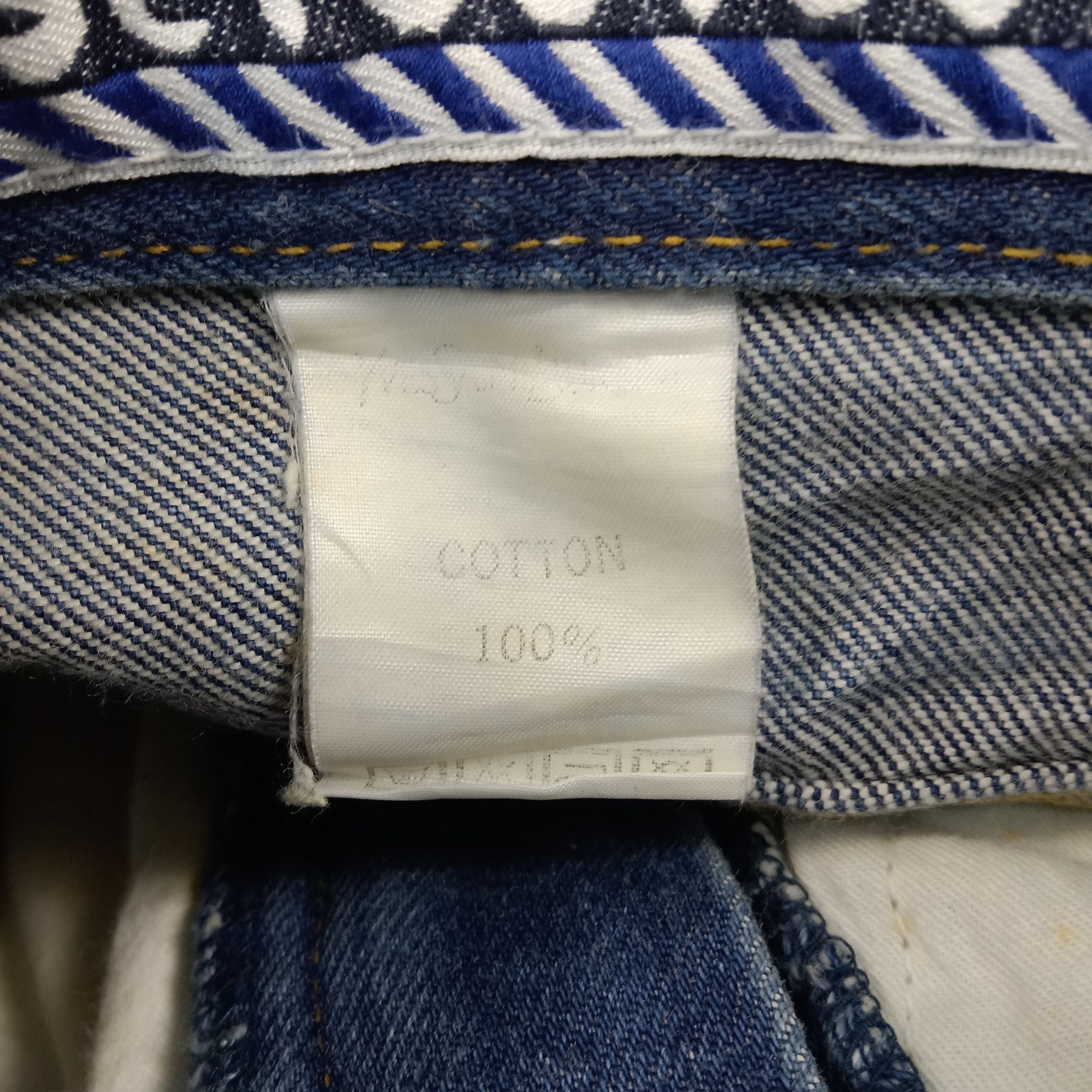 Vintage × Yves Saint Laurent Yves Saint Laurent Italian Brand Denim Jeans C217N7 Size US 26 / EU 42 - 14 Thumbnail