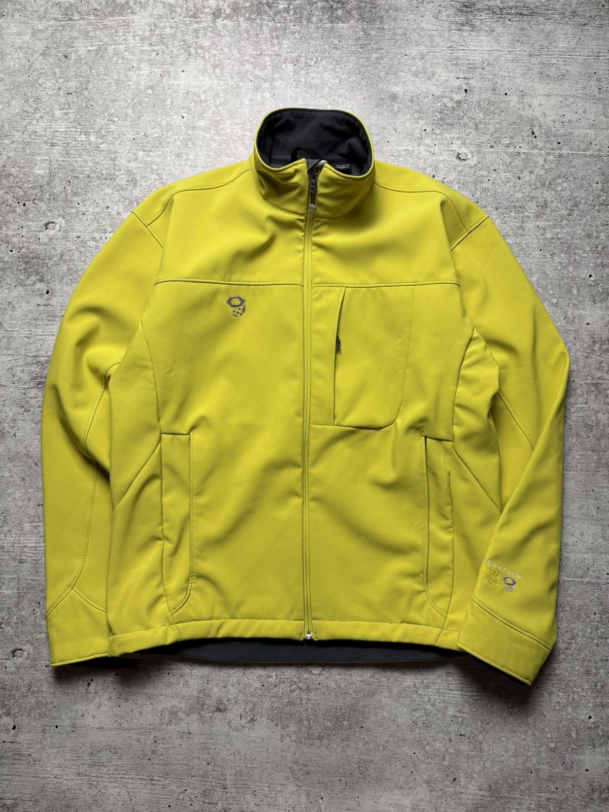 Mountain Hardwear Vintage Mountain Hardwear Softshell Jacket Size US L / EU 52-54 / 3 - 1 Thumbnail