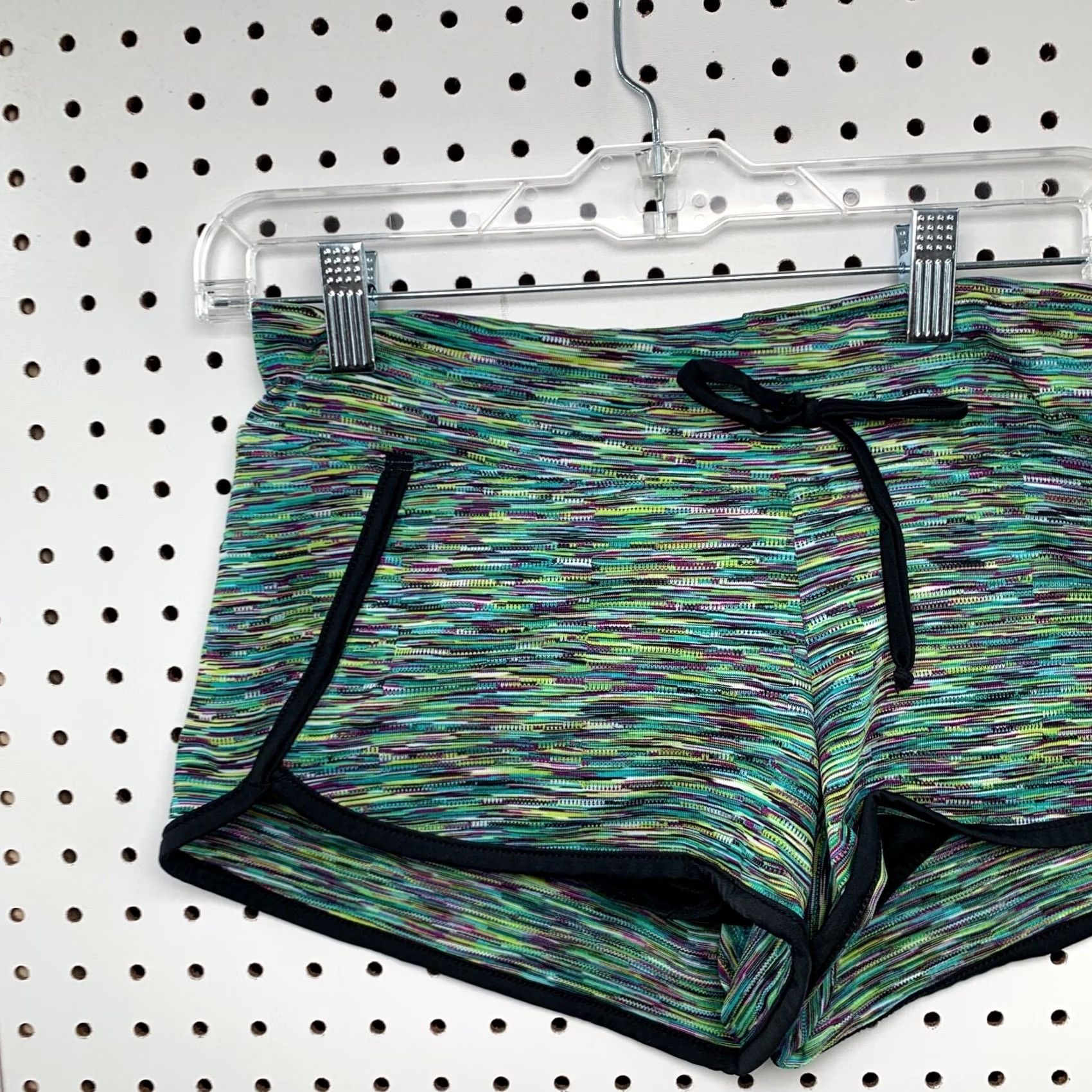 Athleta Athleta Shorts Womens Small Green Multicolor Activewear Workout Run Train Athletic Shorts Size 28" / US 6 / IT 42 - 3 Thumbnail