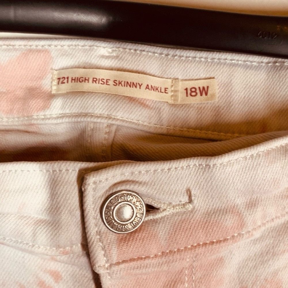 Levi's Pink and White Tie-dye Levi 721 High Rise Skinny Ankle Denim Size 40" / US 18 - 2 Thumbnail