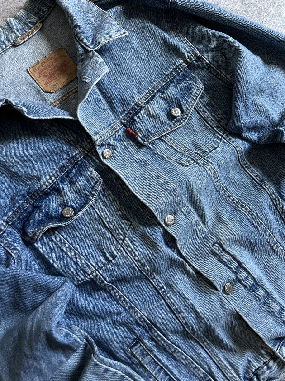 Levi's Vintage Clothing Vintage Men’s Levi’s 501 Denim Jacket W34 L36 1980s–90s USA Size US L / EU 52-54 / 3 - 4 Thumbnail