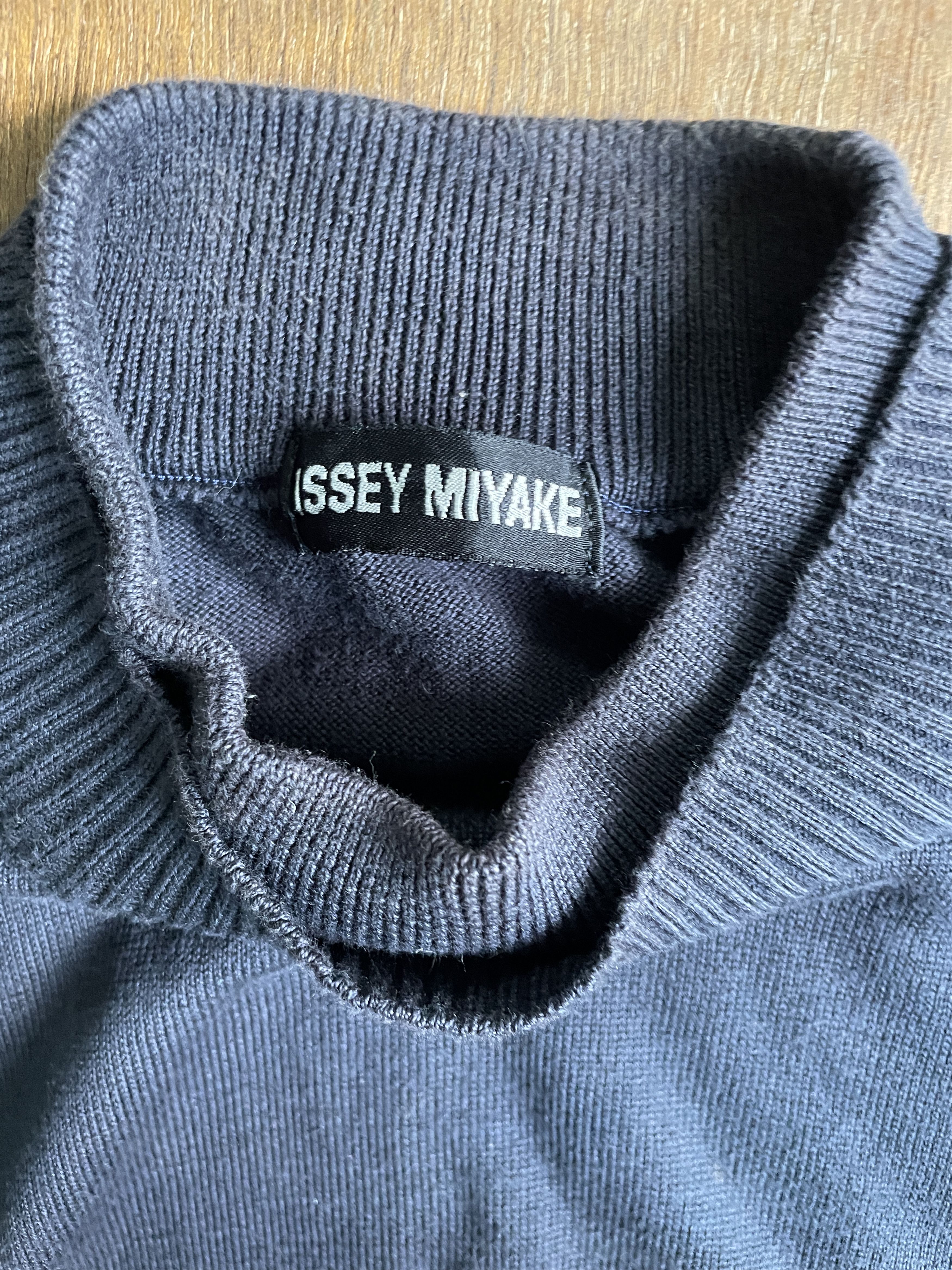 Issey Miyake ISSEY MIYAKE Double Collar Sweater Dry Clean Only Size US S / EU 44-46 / 1 - 3 Thumbnail