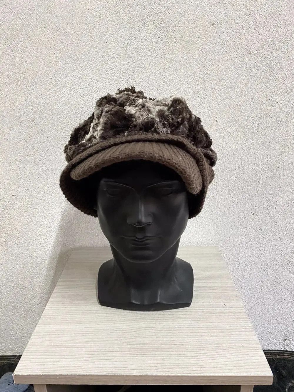 Japanese Brand Japanese Brand Fala Fleece Visor Beanie Hat Size ONE SIZE - 3 Thumbnail