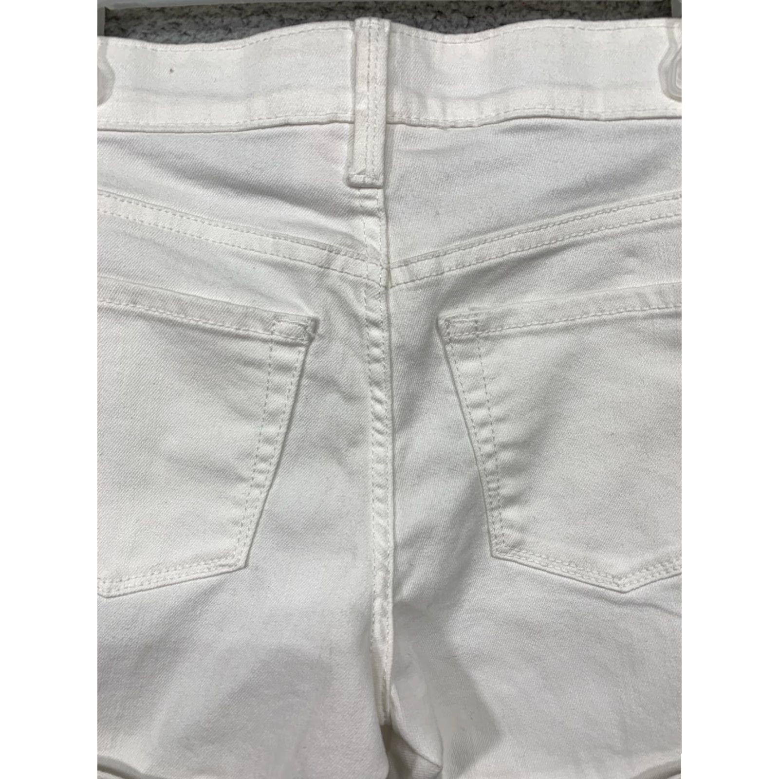 Vintage Isabel Maternity Midi Shorts Women Size 2 White Cuffed 2 Back Pockets Belt Loops NWT Denim Cotton Polyester Spandex Slim/Regular? Size 26" / US 2 / IT 38 - 6 Thumbnail