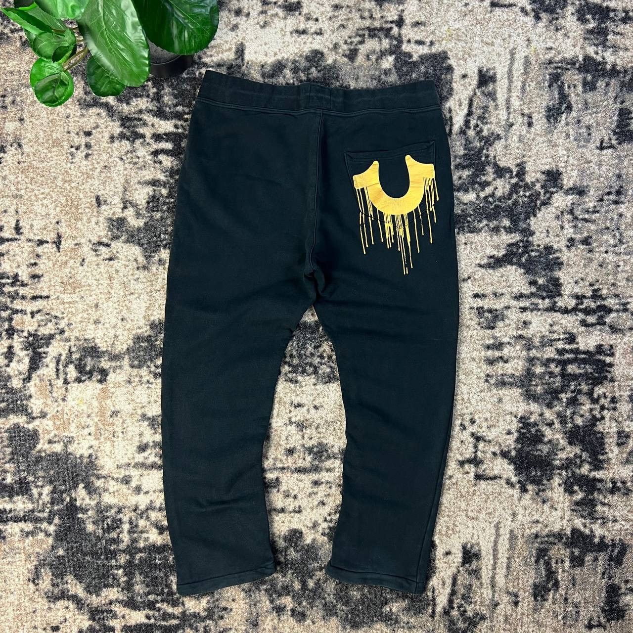True Religion True Religion Vintage Y2K Big Logo Sweatpants Size US 36 / EU 52 - 1 Thumbnail