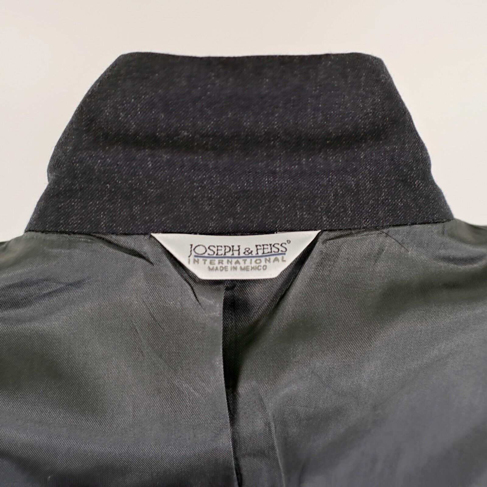 Joseph & Feiss Joseph & Feiss International Wool Gray 2 Button Blazer 44R Size 44R - 12 Thumbnail