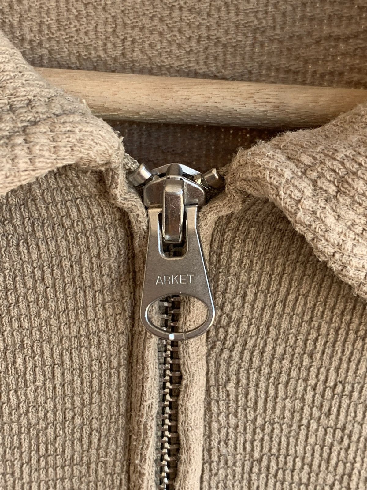 Arket Arket Boucle Yarn Half Zip Collar Pullover Sweatshirt Beige Size US XL / EU 56 / 4 - 5 Thumbnail