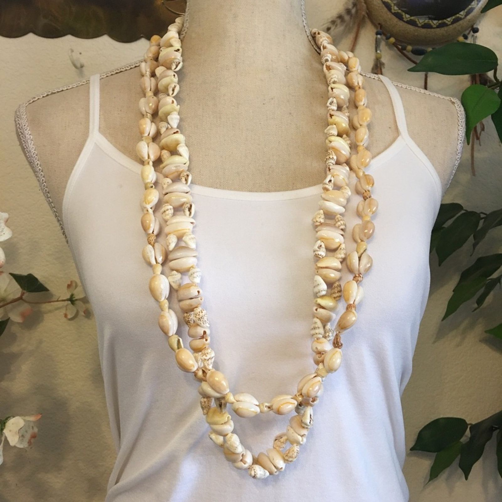 Jewelry Natural shell Hawaiian style necklace bundle Size ONE SIZE - 1 Thumbnail