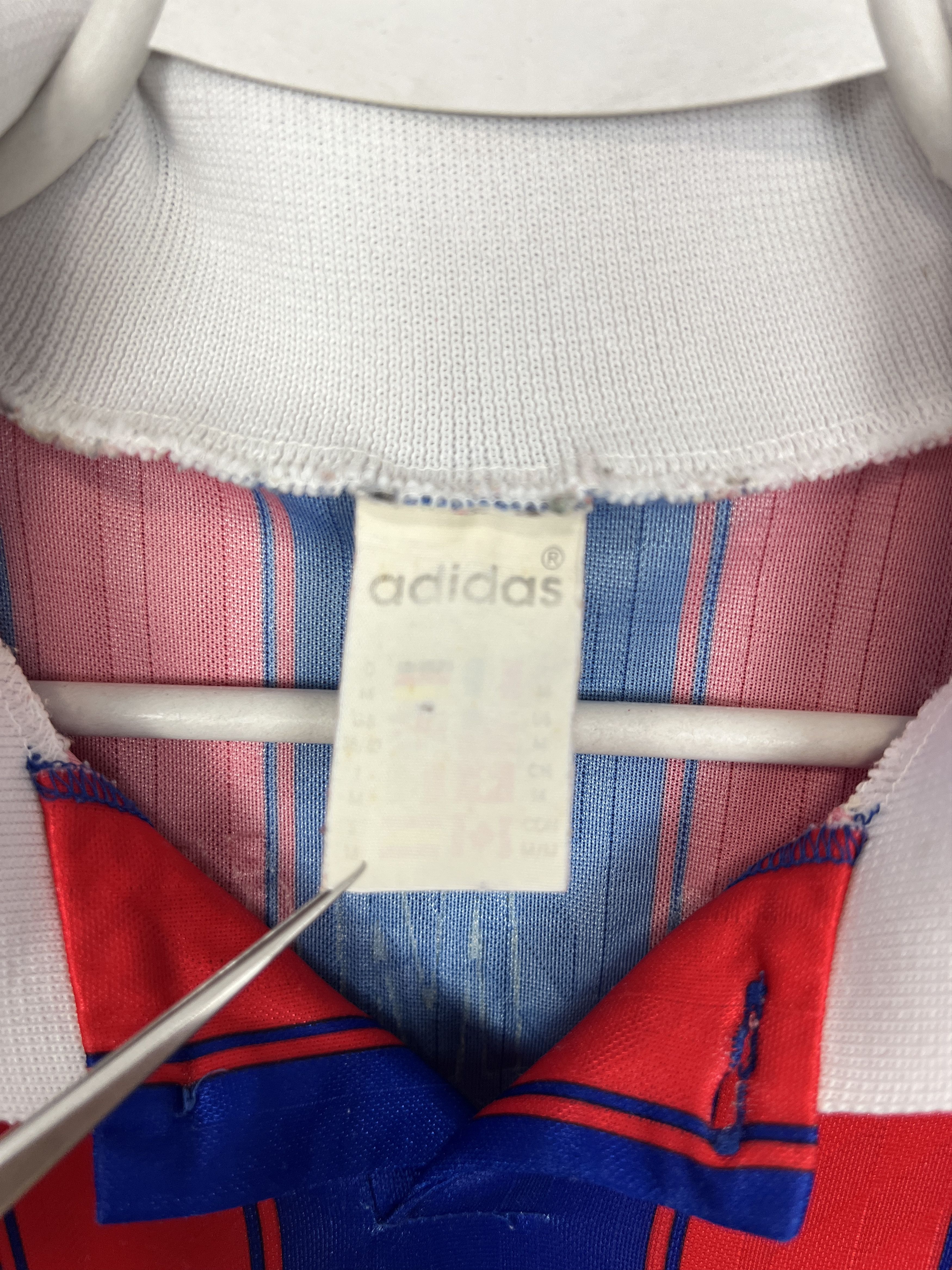 Adidas VintageAdidas Bayern Munich Football Shirt #7 Scholl Tee Size US L / EU 52-54 / 3 - 7 Thumbnail