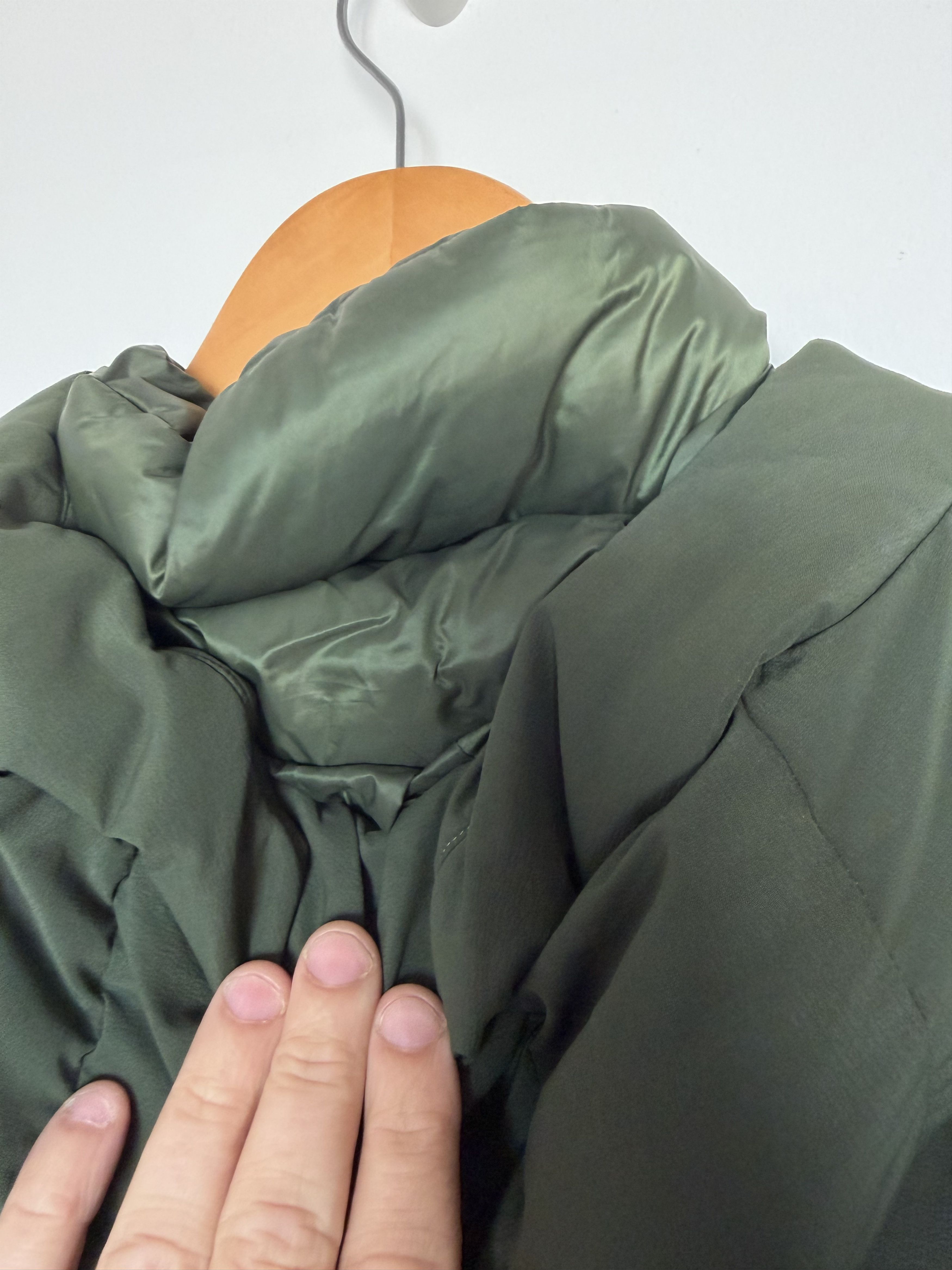 Uniqlo Uniqlo Seamless Down Parka 3D Cut Olive Green Puffer L Size US L / EU 52-54 / 3 - 6 Thumbnail