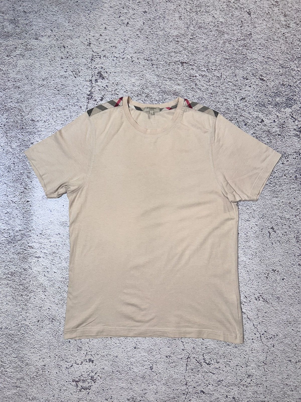 Burberry BURBERRY Men T-Shirts 8103508 C1740 Beige | Grailed