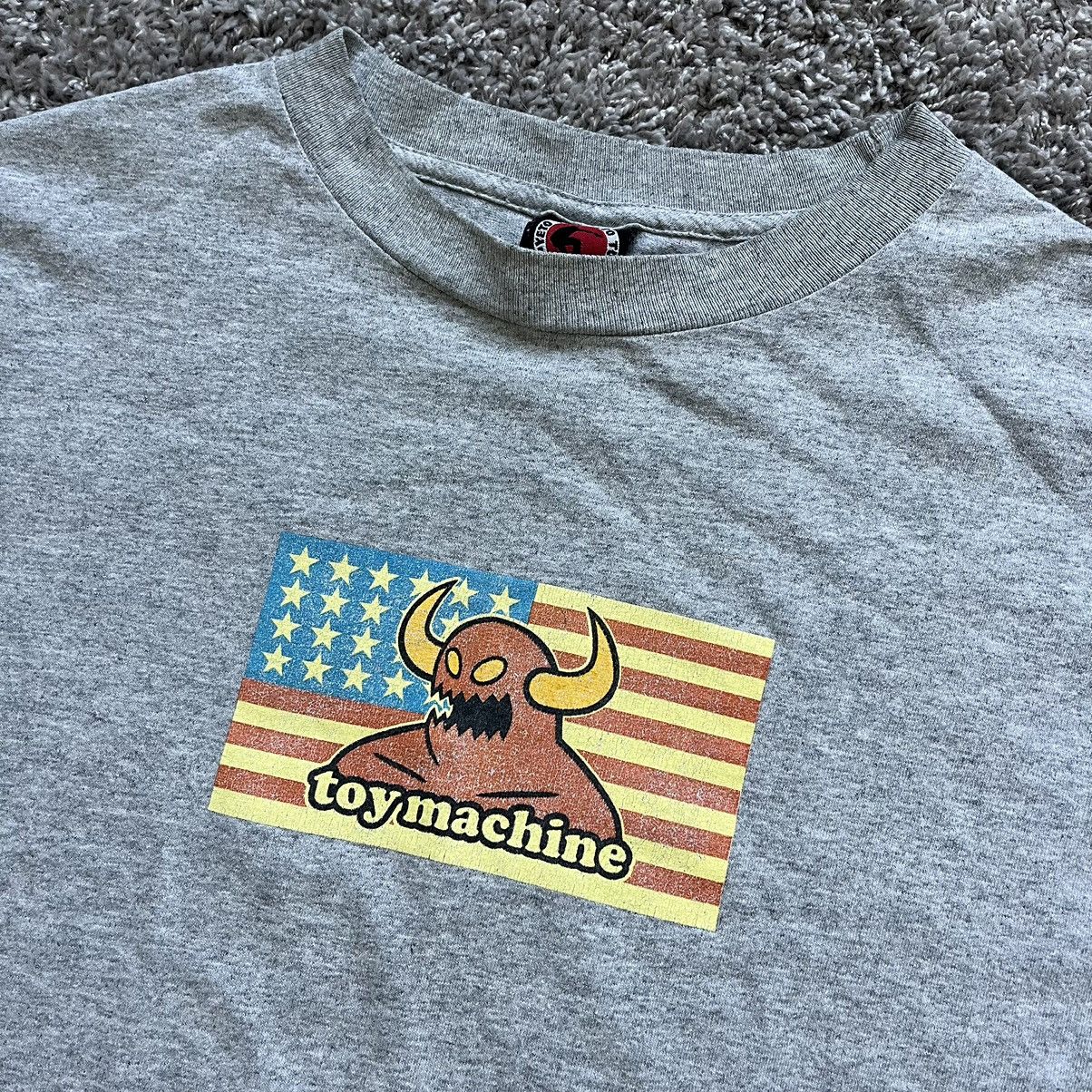 Toy Machine Vtg 90s Toy Machine Skateboards Monster Flag Logo Tee Size L Size US L / EU 52-54 / 3 - 2 Thumbnail