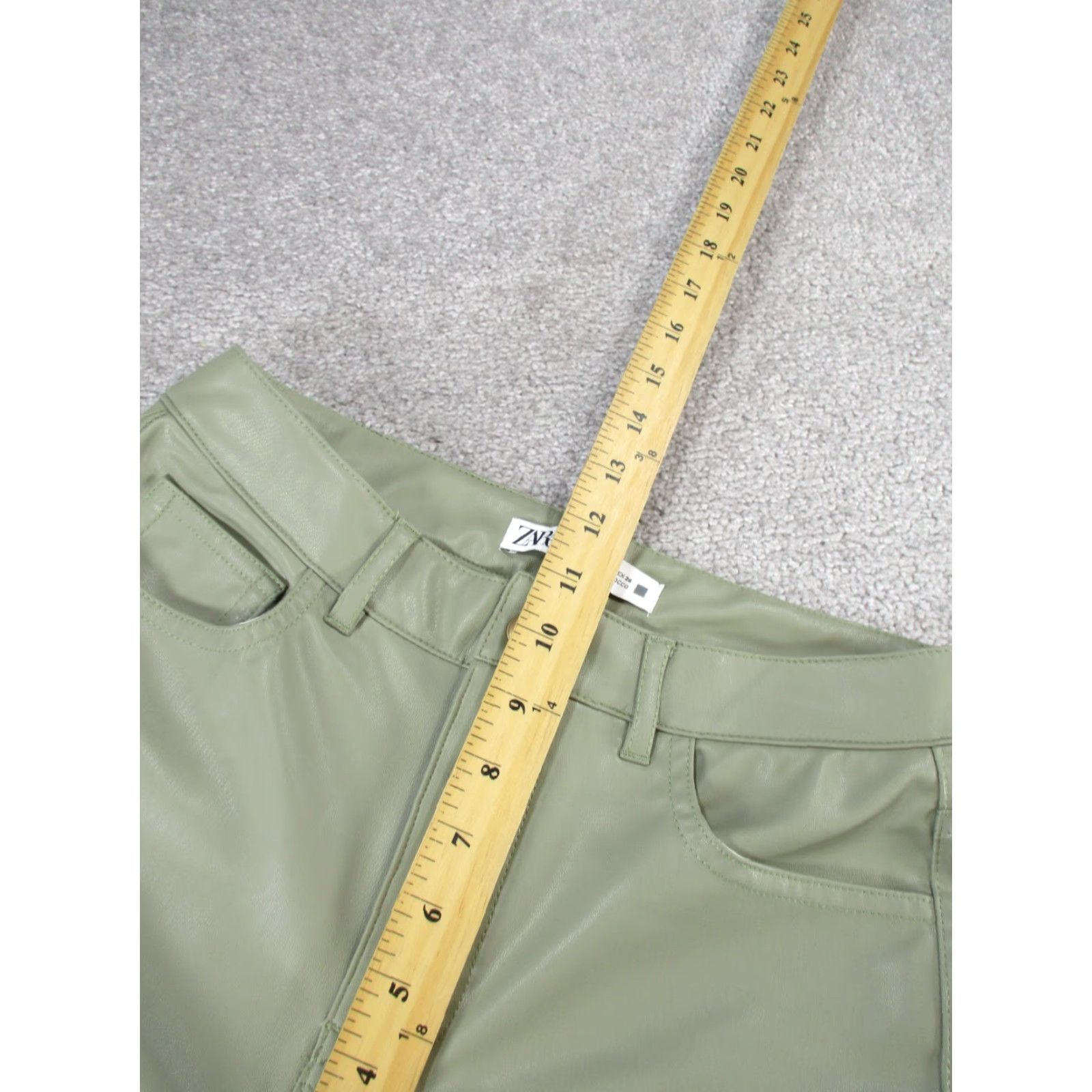Zara Zara Pants Womens 4 Khaki Faux Leather Straight Leg Dress Pants Beige 4 Womens Mens? Size 27" / US 4 / IT 40 - 7 Thumbnail