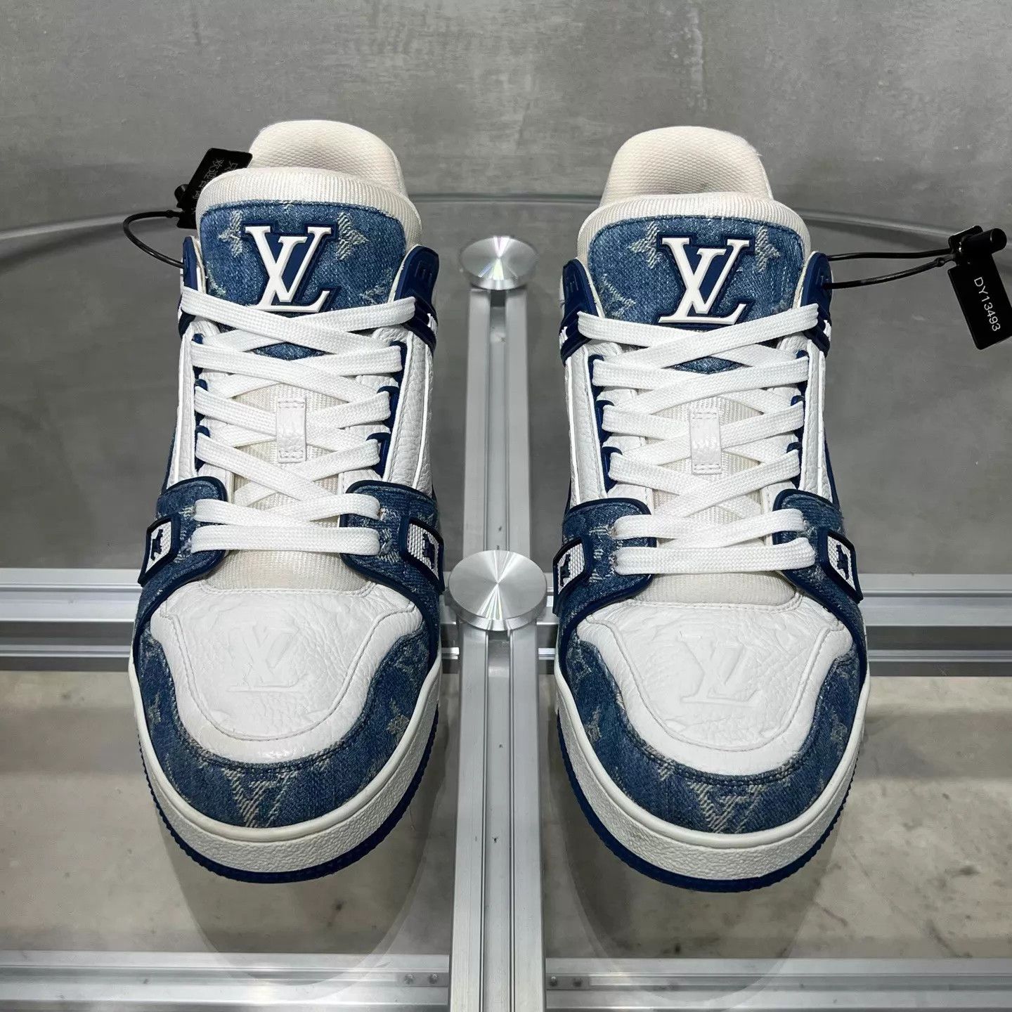Louis Vuitton LV Trainer White Blue Denim UK8.5/42.5 Size US 9.5 / EU 42-43 - 1 Thumbnail
