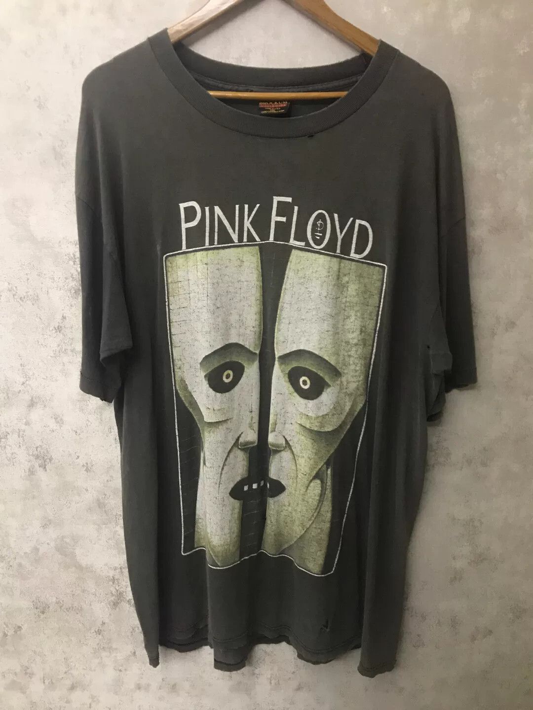 Vintage Pink Floyd 1994 Division Bell Vintage Tee Size US XXL / EU 58 / 5 - 1 Thumbnail