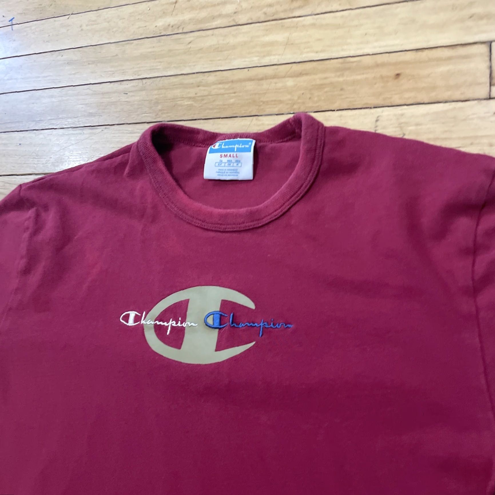 Champion VINTAGE Champion Embroidered T Shirt Mens S Red Crew KnitTee 590157 Size US S / EU 44-46 / 1 - 5 Thumbnail