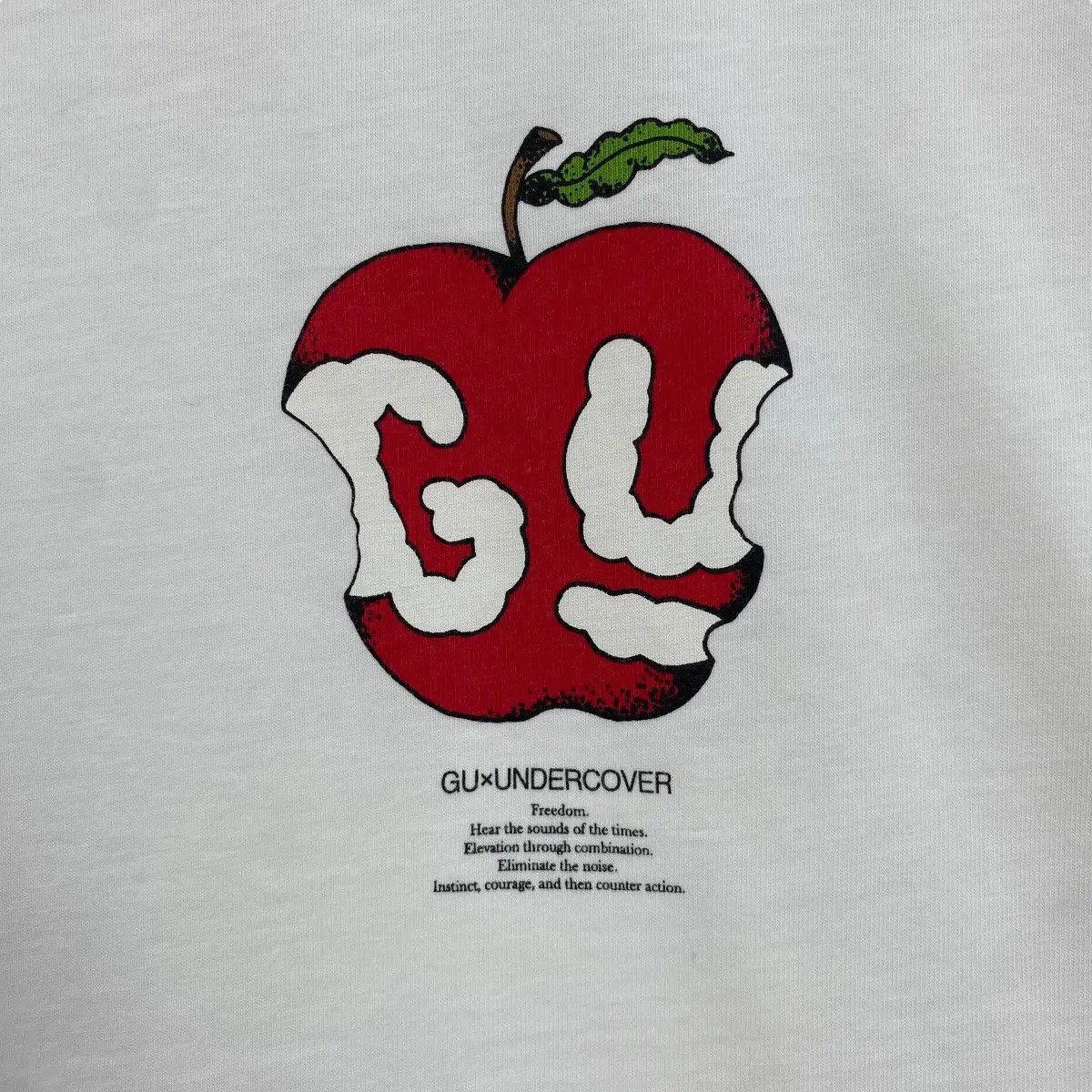 GU × Undercover GUxUNDERCOVER Freedom Apple Tee Shirt Extra Large Size Size US XL / EU 56 / 4 - 2 Thumbnail