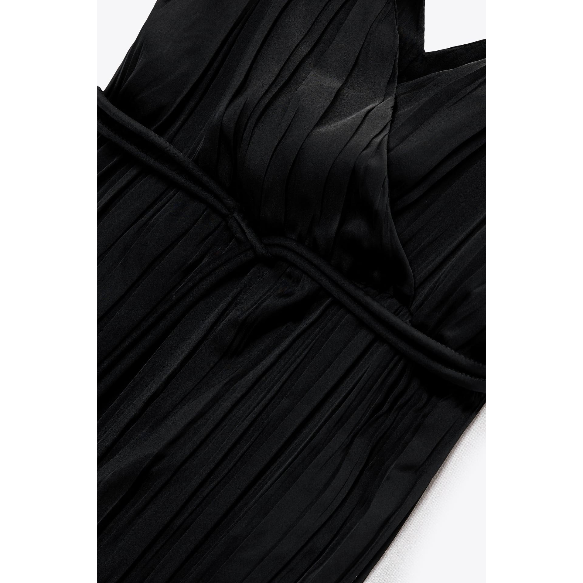 Zara Zara Black Silky V-Neck Jumpsuit With Belt Size 27" / US 4 / IT 40 - 7 Thumbnail
