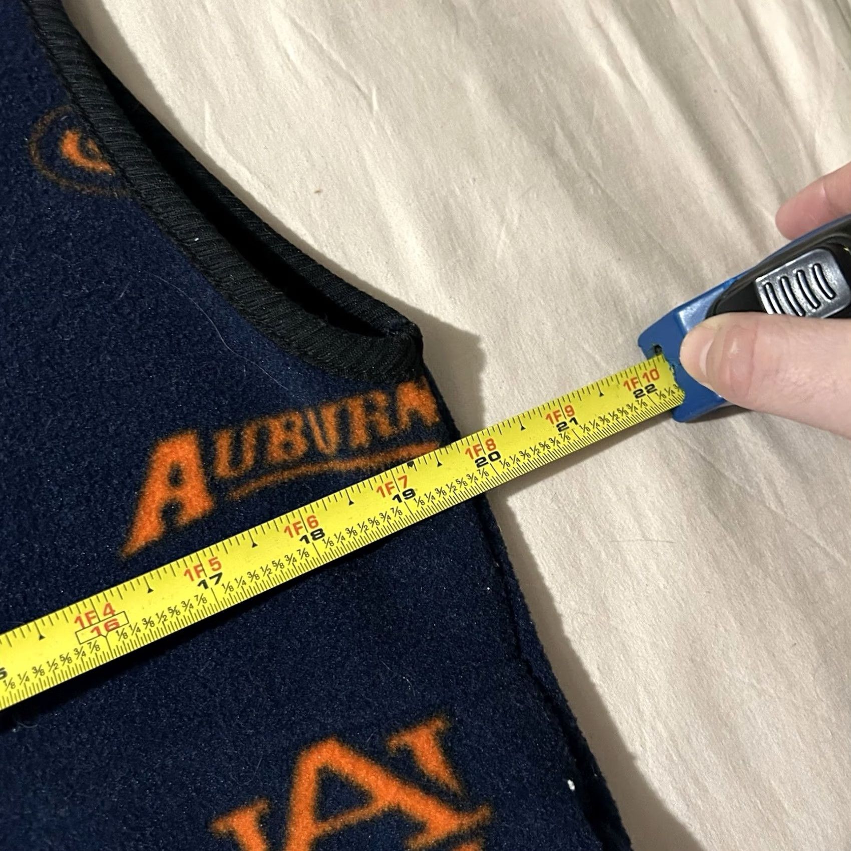 Vintage VINTAGE Auburn Tigers All Over Print Fleece Vest Women S Blue Small Size S / US 4 / IT 40 - 5 Thumbnail
