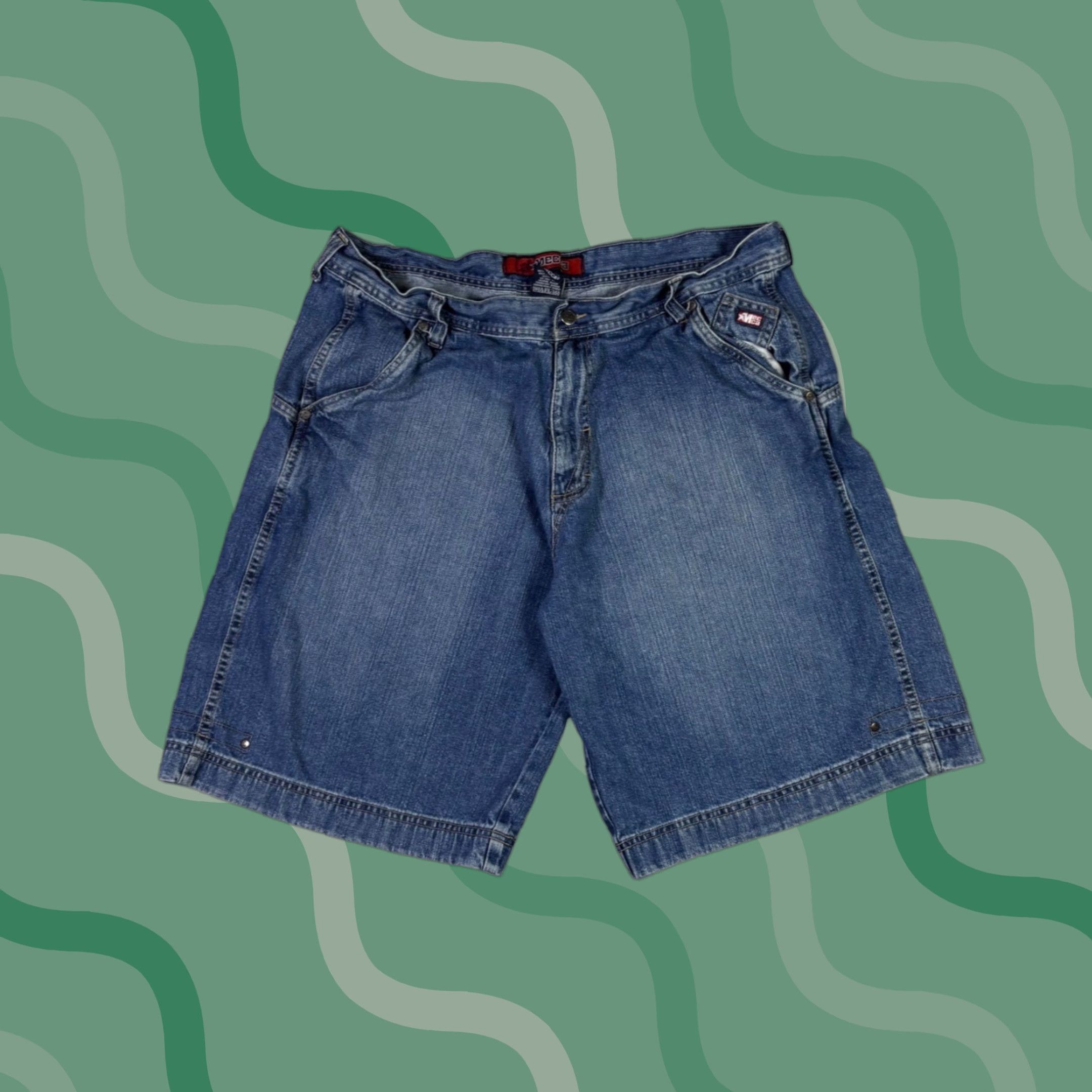 Vintage VINTAGE Mecca Bermuda Shorts Denim Blue 34 Mens High Rise 5-Pocket Relaxed Button Fly Baggy Streetwear Grunge" Size US 34 / EU 50 - 1 Thumbnail