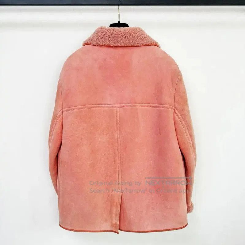Burberry Burberry Pink Shearling Women's Coat. Size S / US 4 / IT 40 - 3 Thumbnail