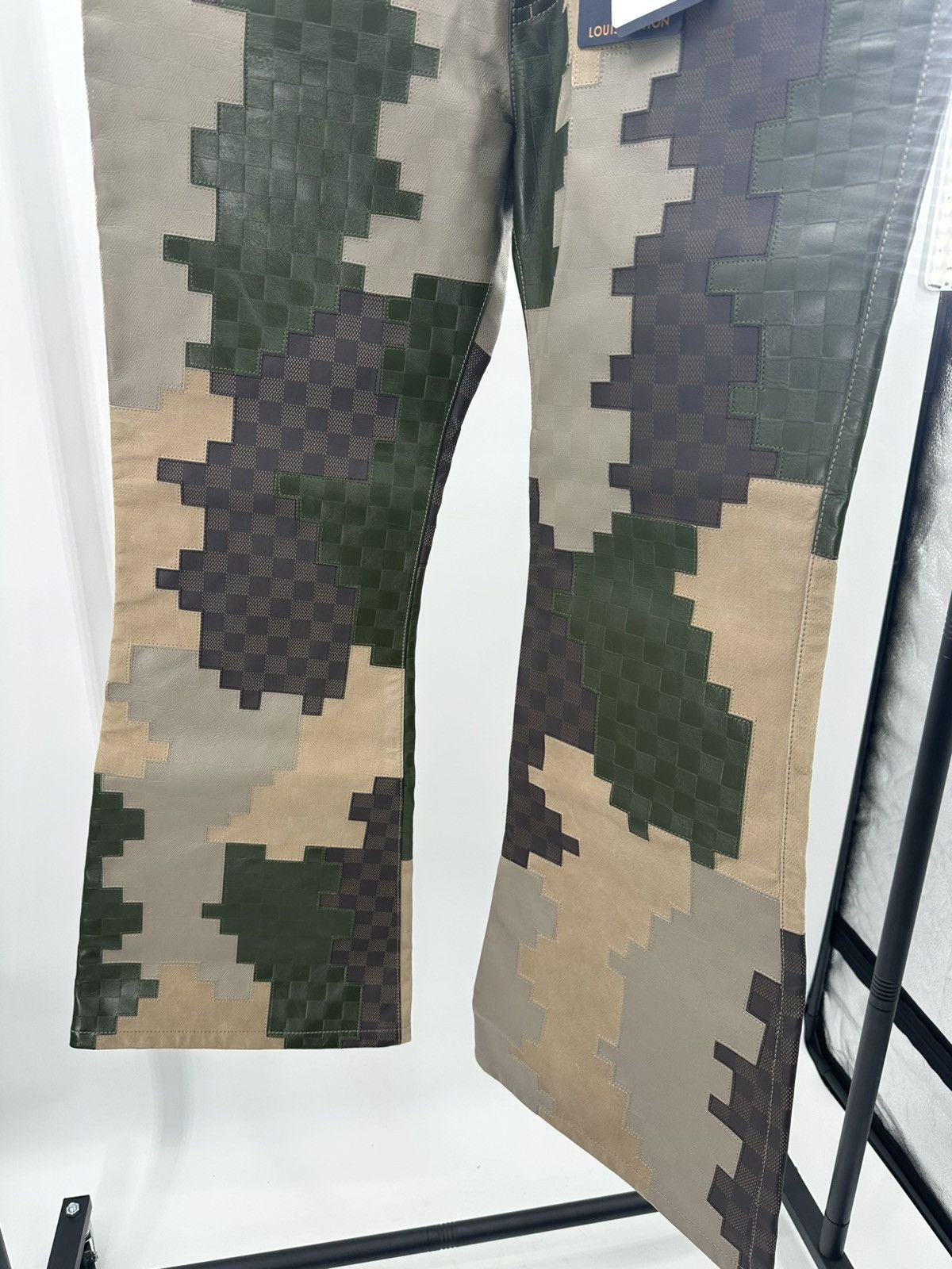 Louis Vuitton Louis Vuitton Damoflage Leather Pants 2024 Size US 38 / EU 54 - 9 Thumbnail
