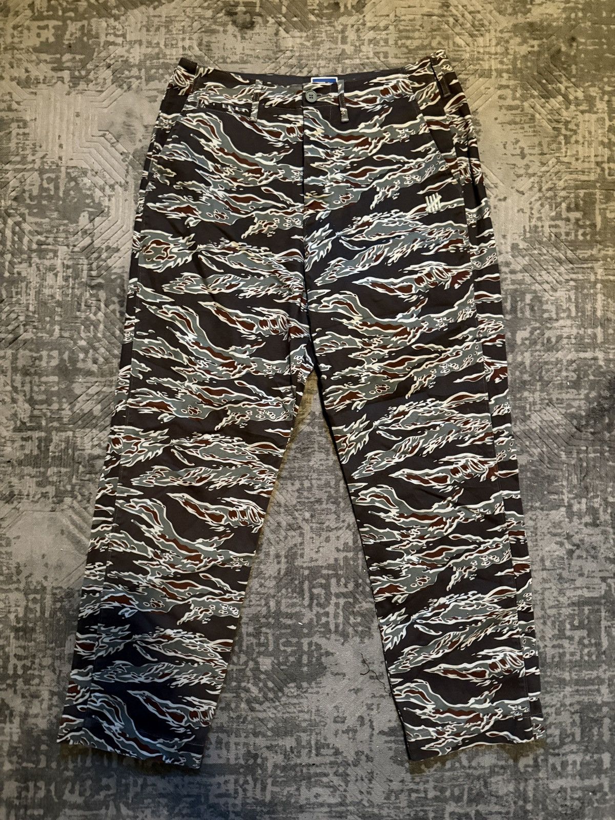 Undefeated Undefeated tiger stripe cargo pants Size US 30 / EU 46 - 1 Thumbnail