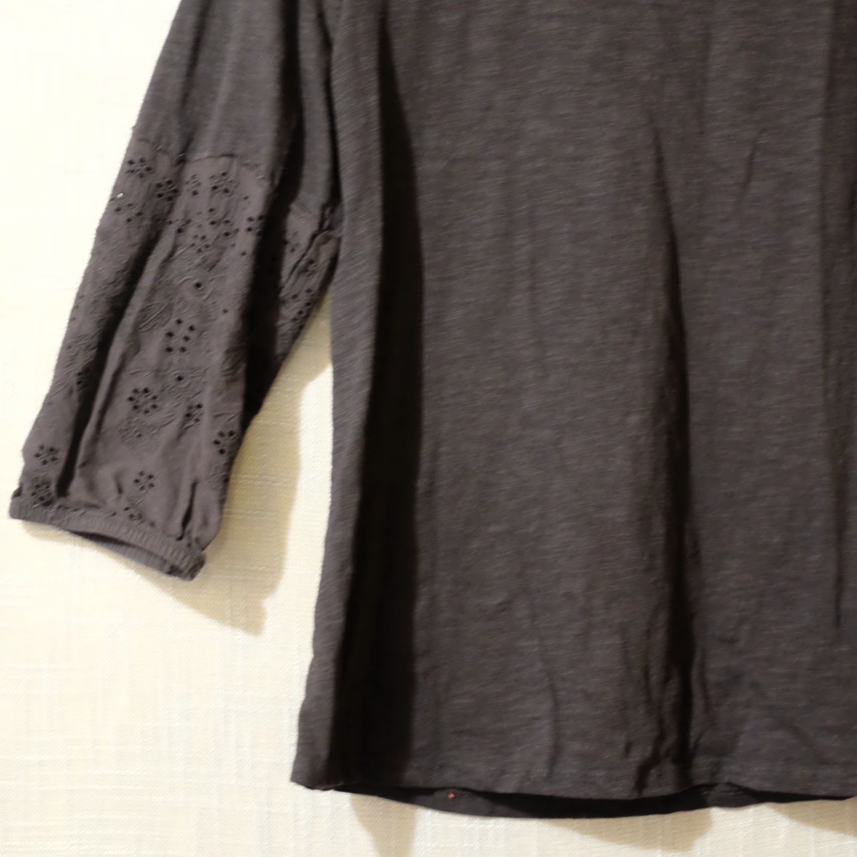 Croft & Barrow Croft & Barrow 3/4 Sleeve Top Black Cotton/Poly Womens M Shirt Adult Medium Black Classic Knit Embroidered Lace Casual Size M / US 6-8 / IT 42-44 - 3 Thumbnail