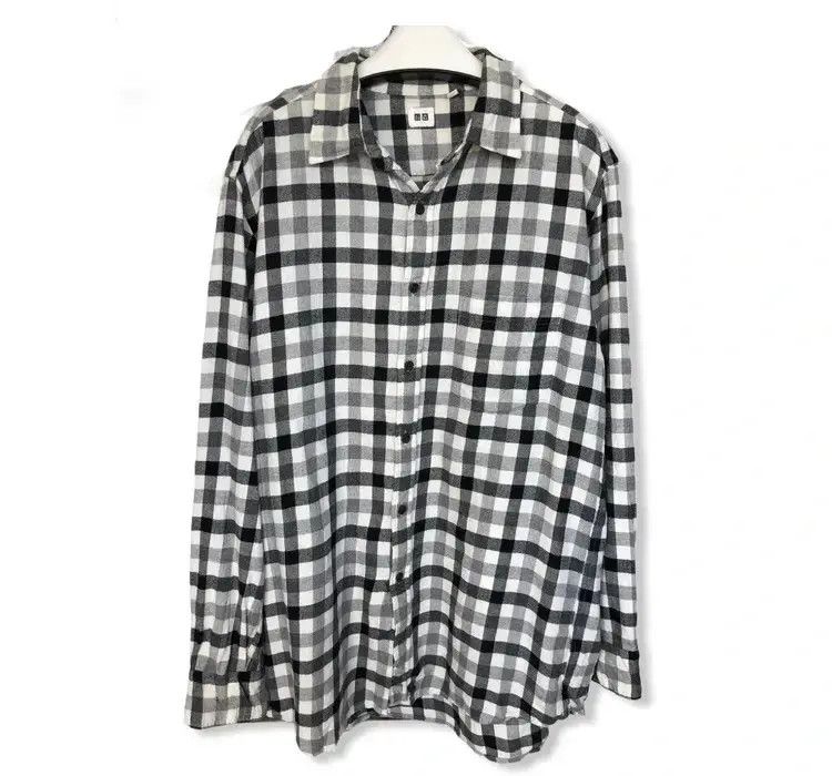 Flannel × Japanese Brand Japanese Brand Uniqlo Plaid Tartan Flannel Shirt 👕 Size US XL / EU 56 / 4 - 1 Thumbnail