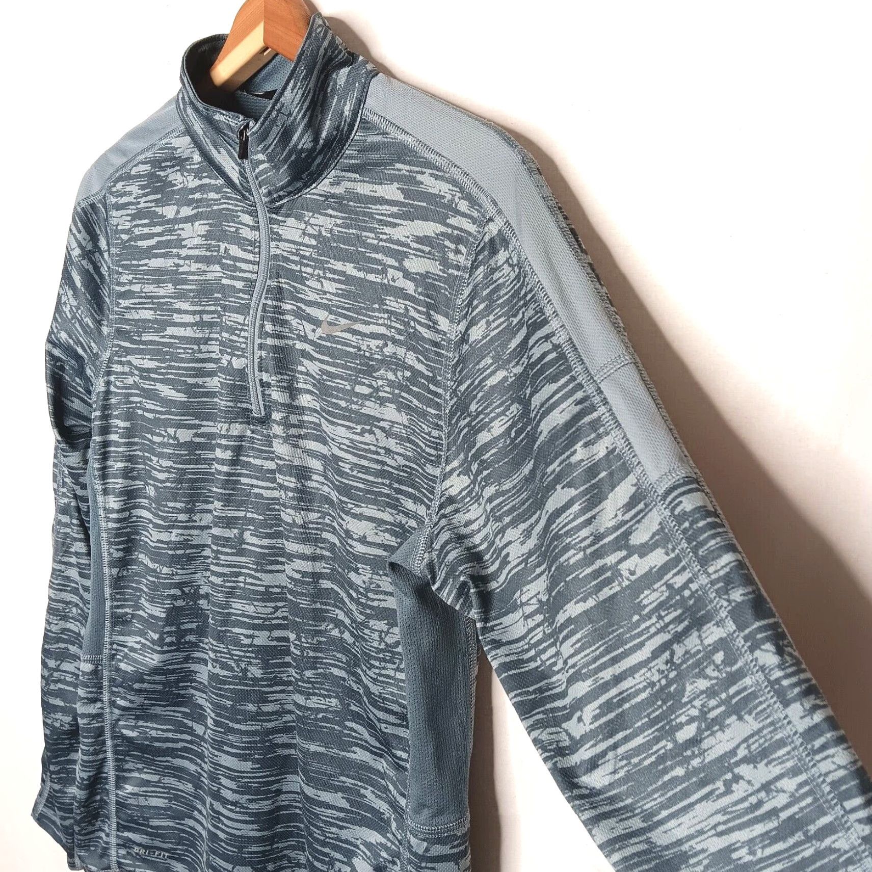 Nike Nike Dri-Fit Running Shirt 1/4 Zip Long Sleeve Gray M Men Athletic Performance Shirt Size US M / EU 48-50 / 2 - 2 Thumbnail