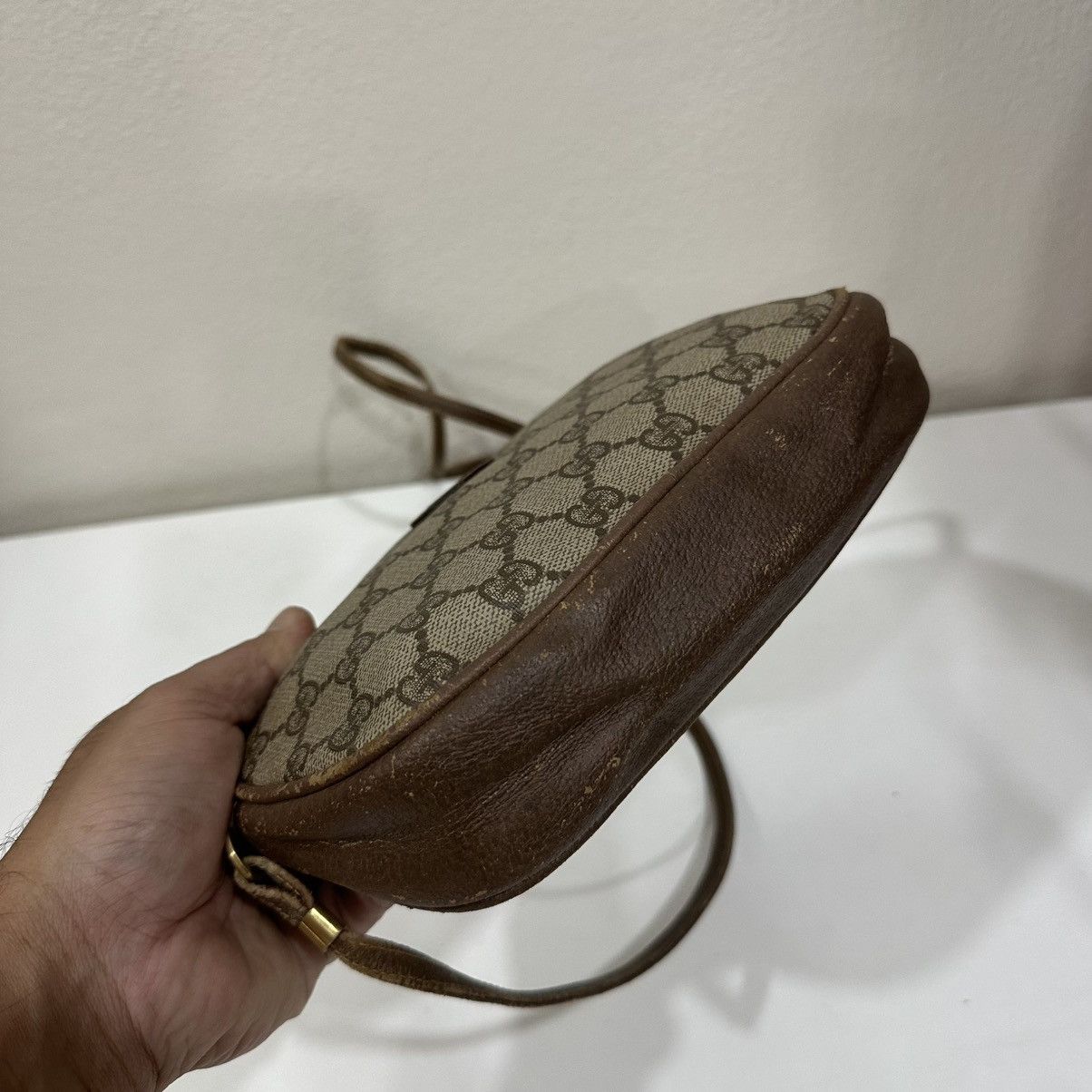 Gucci ‼️YES‼️ VINTAGE GUCCI GG SMALL SHOULDER BAG Size ONE SIZE - 5 Thumbnail