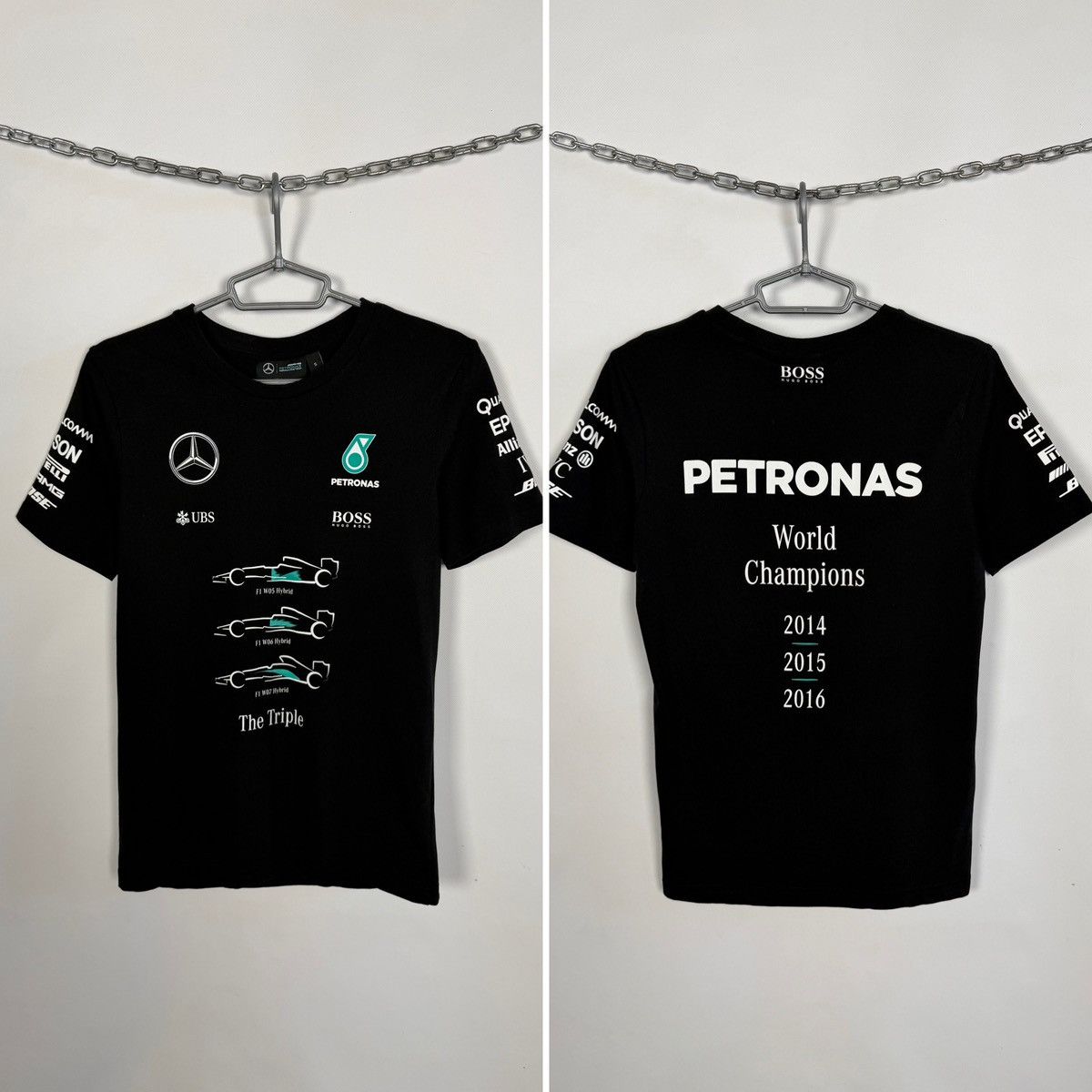 Mercedes-Benz Mercedes AMG Petronas Formula One Team Racing T-Shirt F1 Size US S / EU 44-46 / 1 - 1 Thumbnail