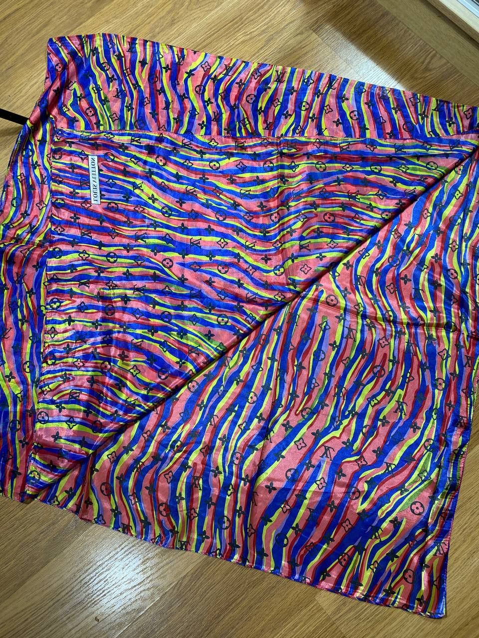 Louis Vuitton Louis Vuitton Multicolor Monogram Scarf Size ONE SIZE - 7 Thumbnail