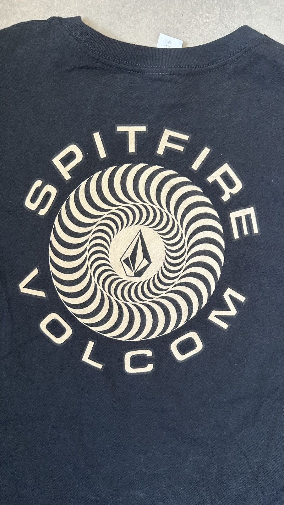 Volcom VOLCOM X SPITFIRE BRAND NEW TEE Size US S / EU 44-46 / 1 - 2 Thumbnail