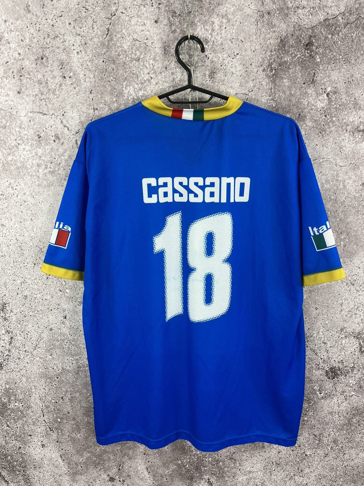 Vintage Vintage Retro Italia National Team Jersey #18 Cassano Sz XL Size US XL / EU 56 / 4 - 6 Thumbnail