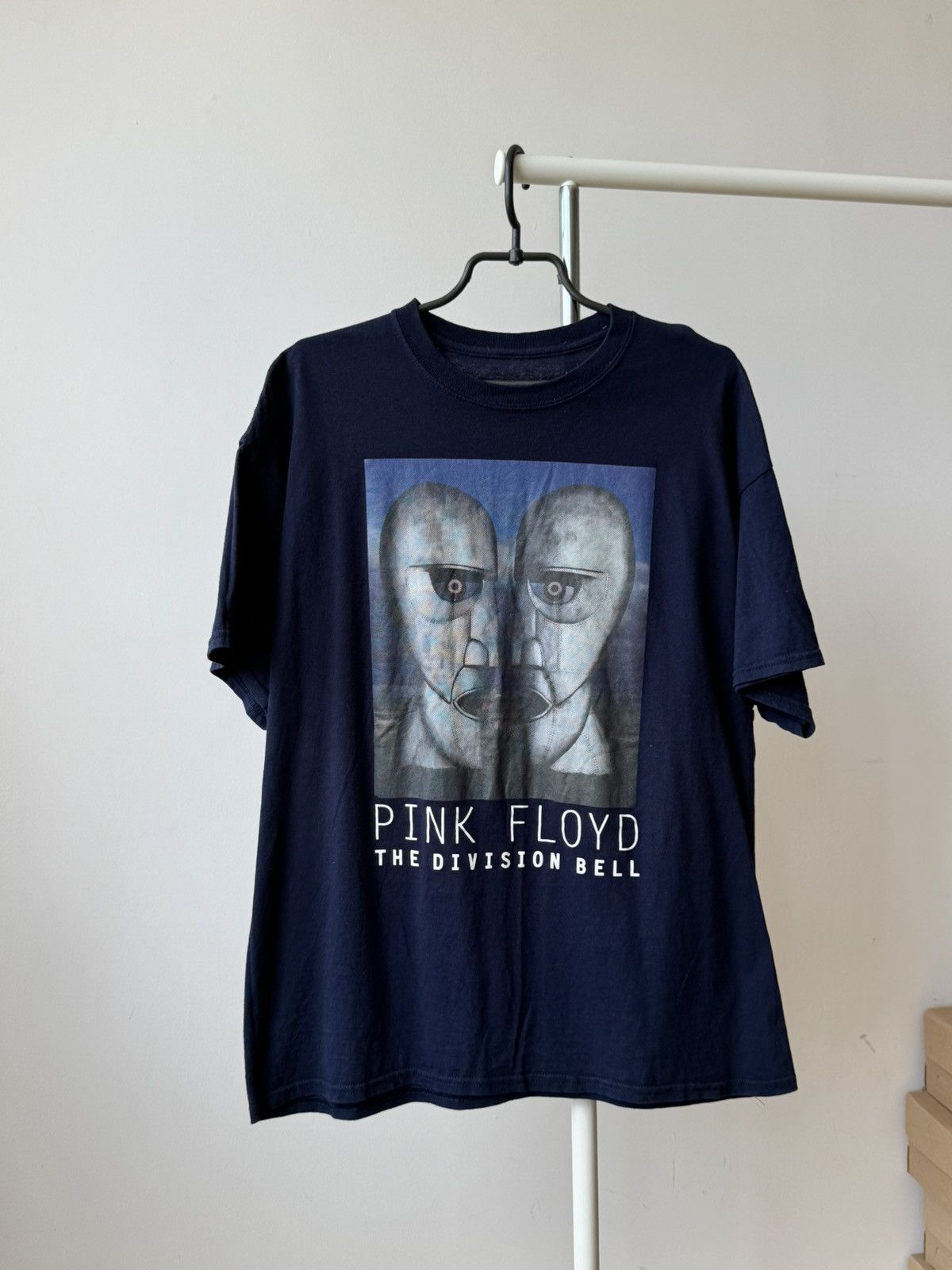 Pink Floyd Vintage Pink Floyd The Division Bell T-shirt Size US XL / EU 56 / 4 - 1 Thumbnail