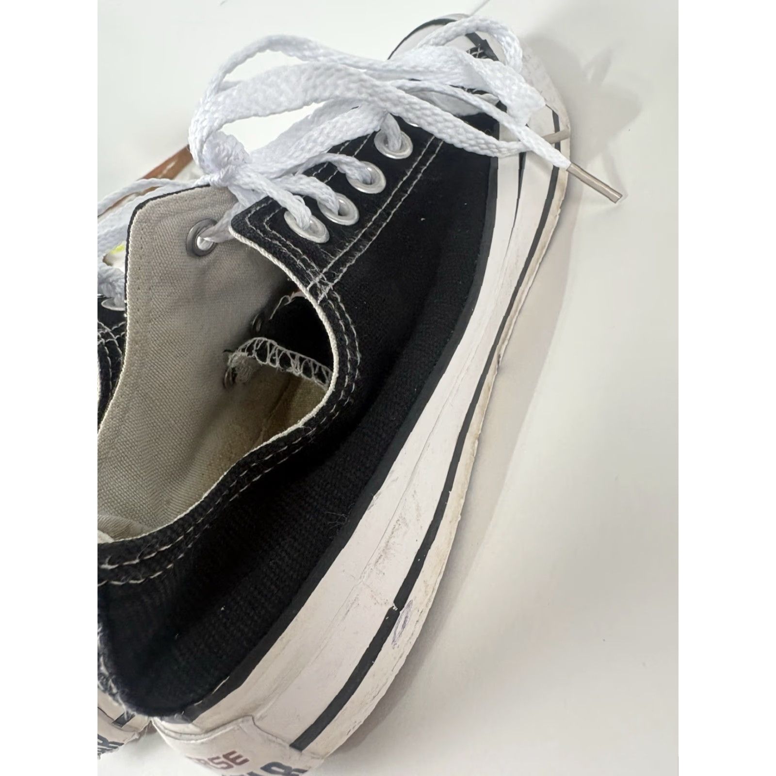 Converse Converse All Star Sneakers Womens Size 7.5 Black/White Lace Up Low Top Canvas Size US 8 / IT 38 - 5 Thumbnail