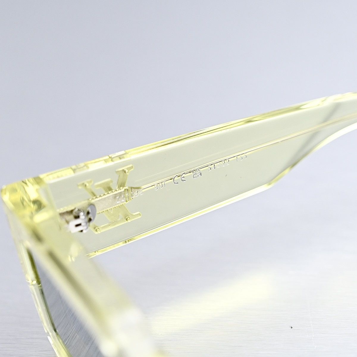 Louis Vuitton LOUIS VUITTON CRYSTAL YELLOW SUNGLASSES Size ONE SIZE - 6 Thumbnail