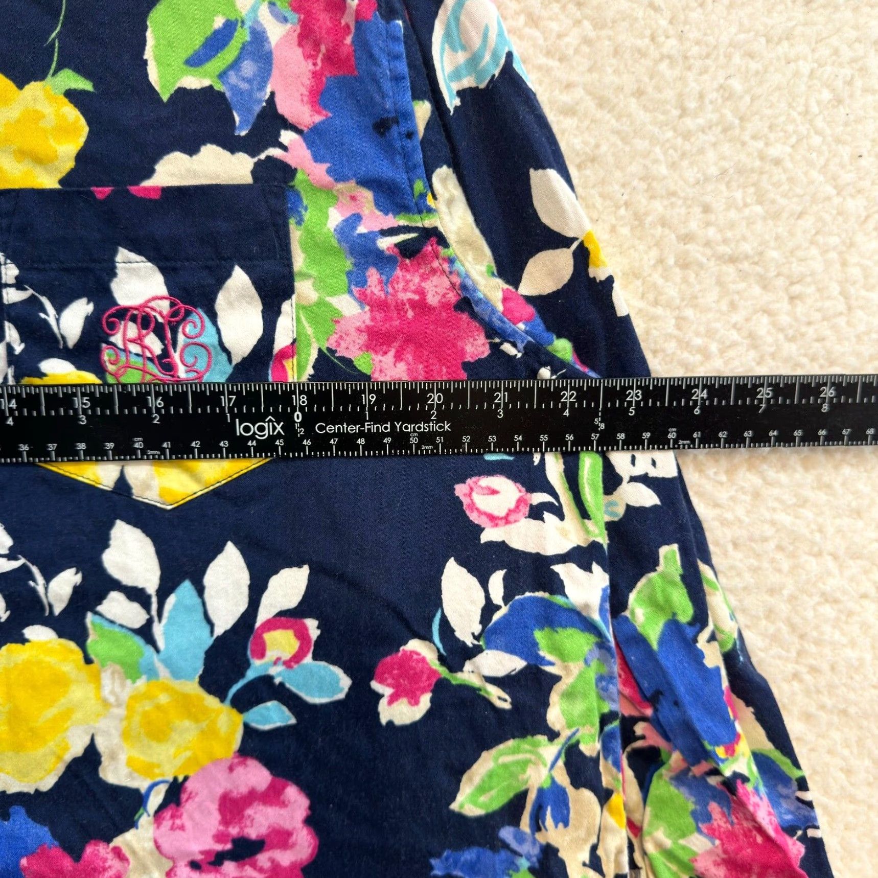 Ralph Lauren Lauren Ralph Lauren Button Top Blouse Large Navy Blue Floral Monogram Shirt Womens L Navy Blue Floral Monogram Button-Up Short Description: None Size L / US 10 / IT 46 - 7 Thumbnail