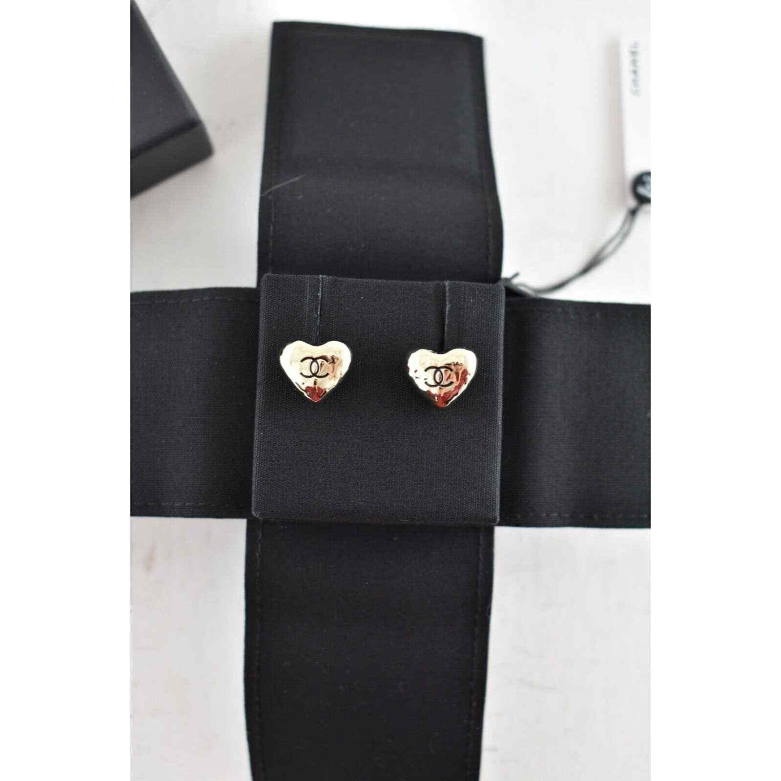 Chanel Chanel 22C Heart Shape Gold Black Statement Stud Earrings Size ONE SIZE - 3 Thumbnail