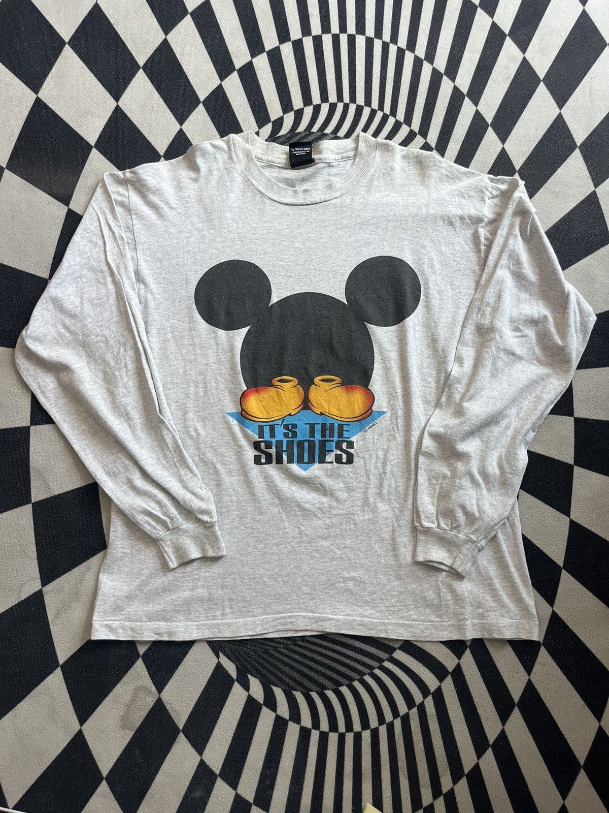 Disney Vintage Mickey Mouse IT’ The SHOES Disney 90’s Shirt Size US XL / EU 56 / 4 - 1 Thumbnail