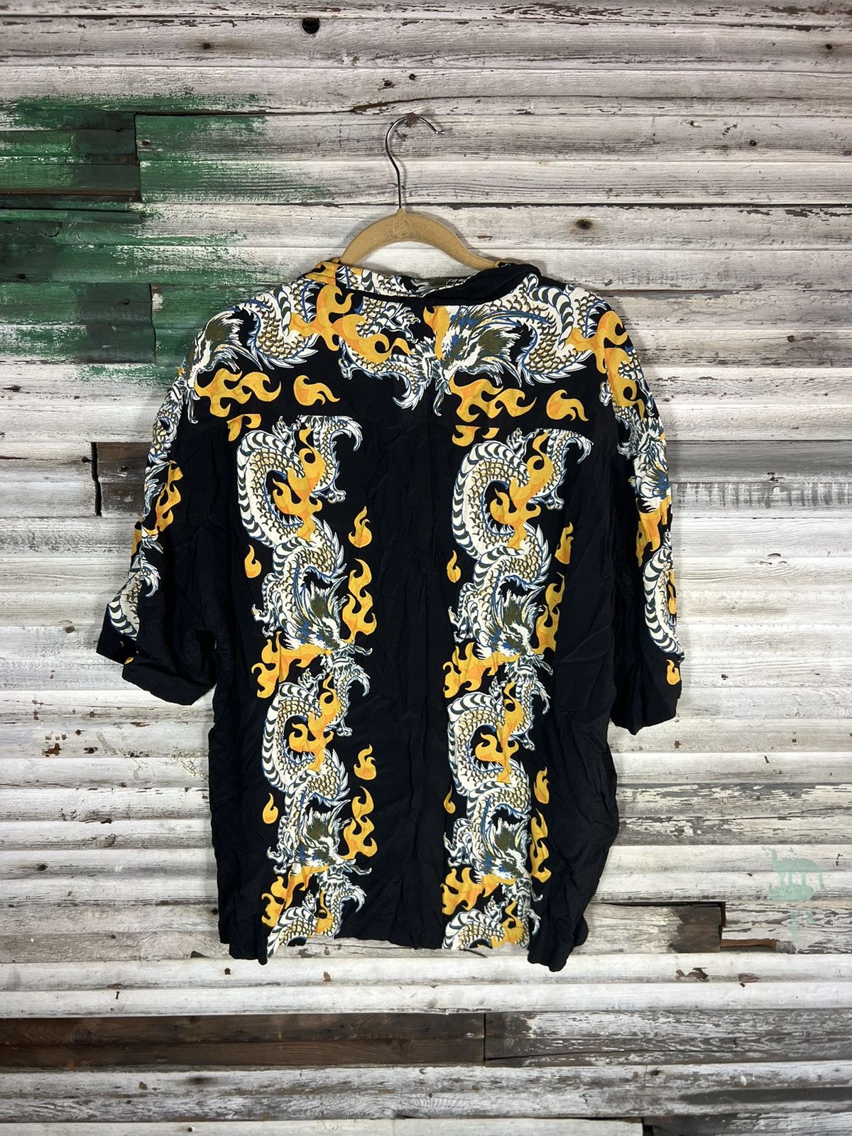 Guess Guess Dragon Rayon Shirt Size US XXL / EU 58 / 5 - 2 Thumbnail