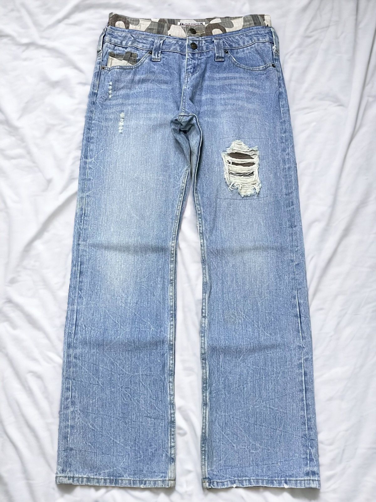 GOSTAR DE FUGA × Hysteric Glamour Daily Topics Japan Double Waist Camo Distressed Jeans Size US 30 / EU 46 - 1 Thumbnail
