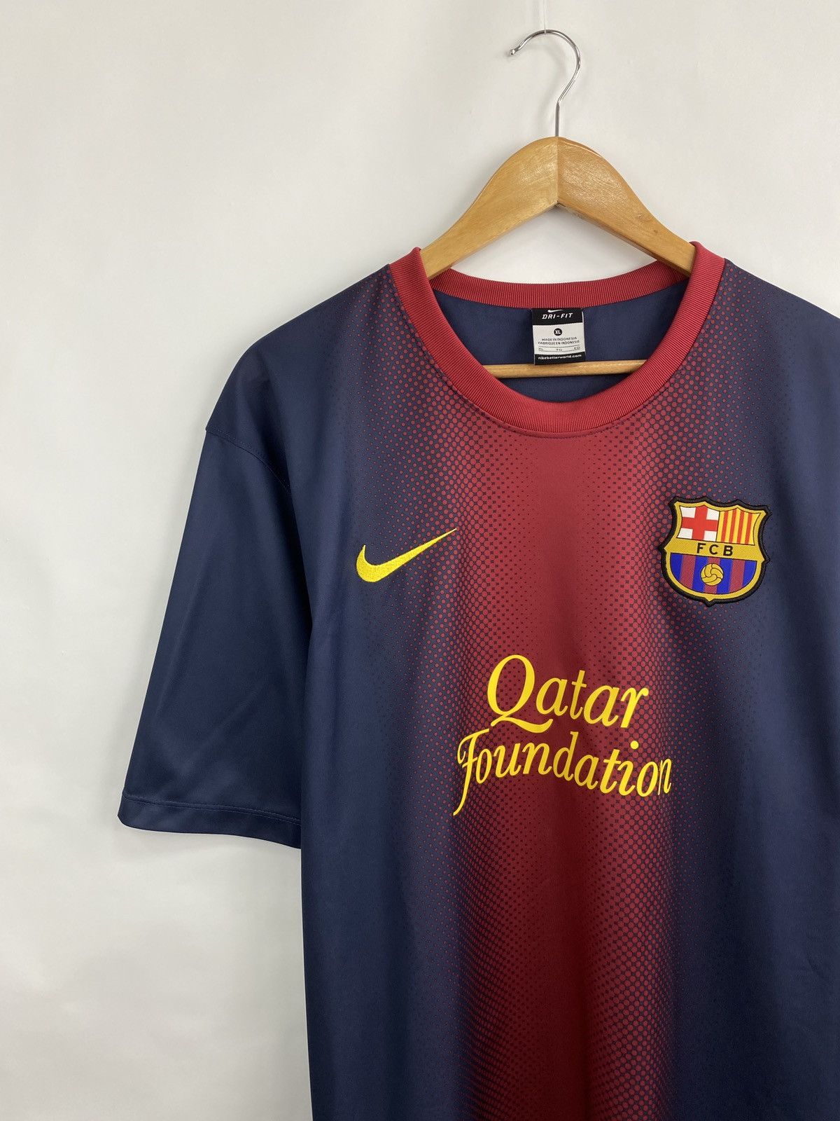 Nike 🇪🇸 Messi F. C. Barcelona 2013 Nike Soccer Jersey t-shirt Size US XL / EU 56 / 4 - 3 Thumbnail
