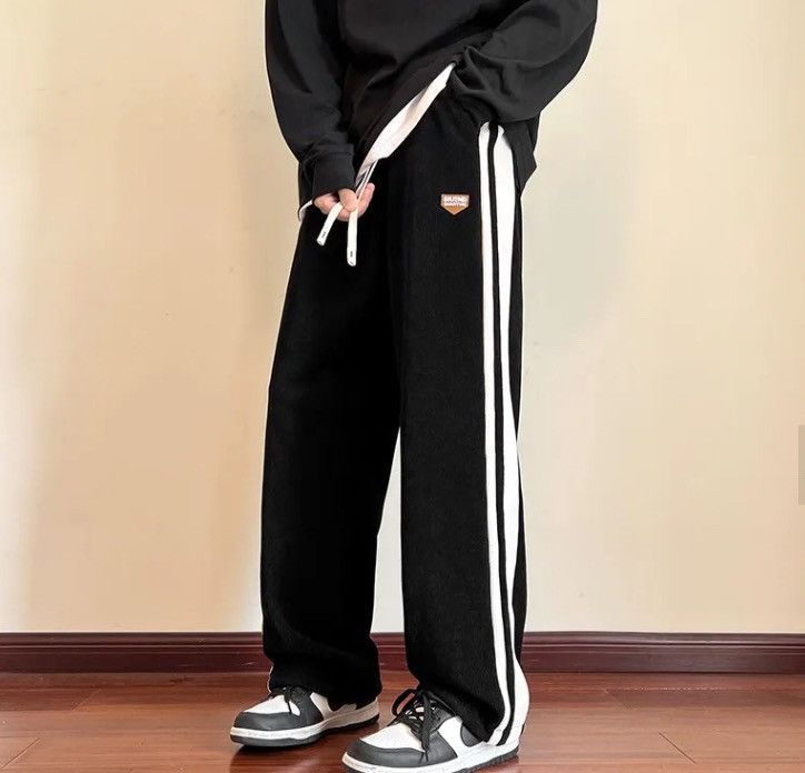 Japanese Brand Black Color Baggy Striped Sweatpants Size US 34 / EU 50 - 2 Thumbnail