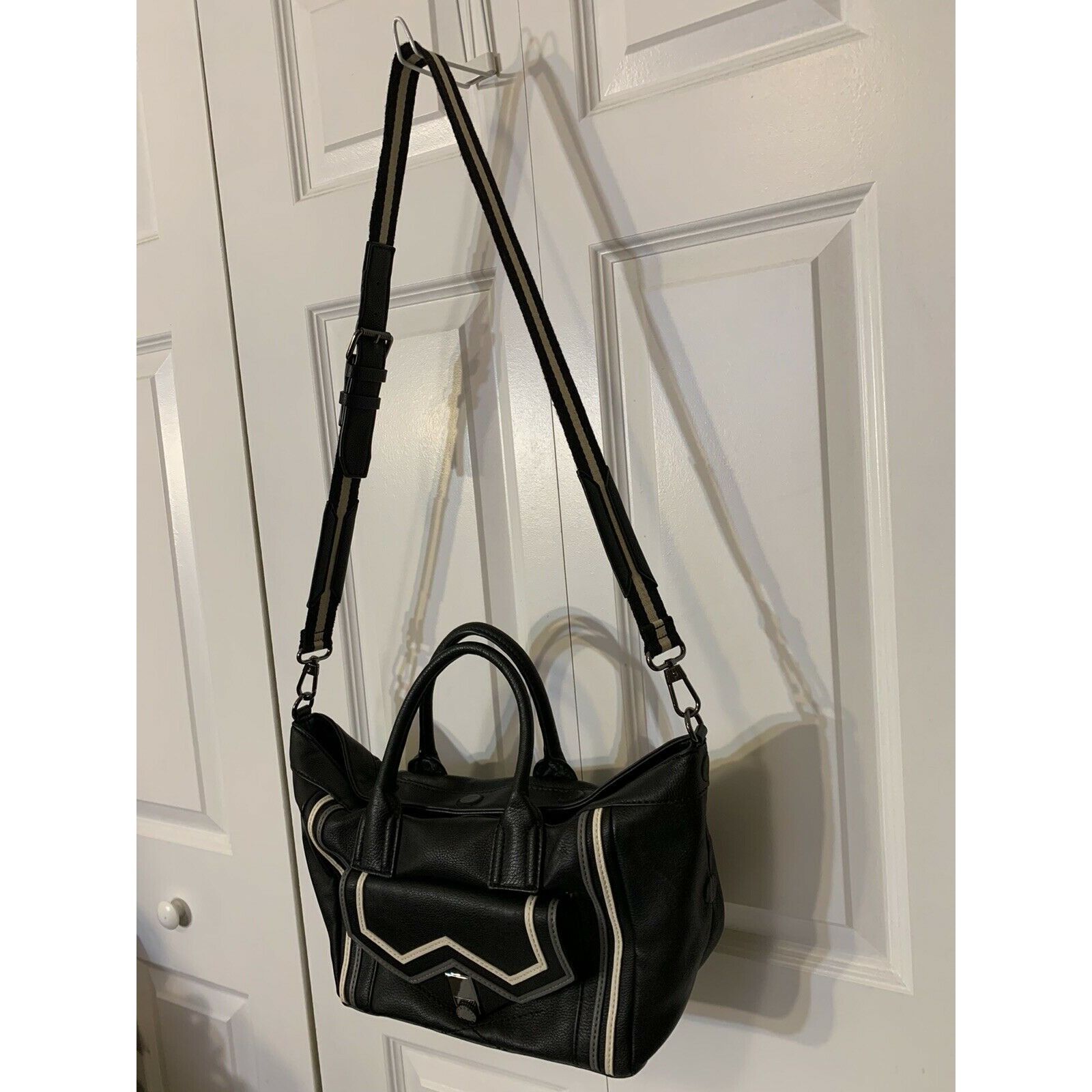 Other BCBGeneration beatutiful - Medium bag black White Messenger Size ONE SIZE - 5 Thumbnail