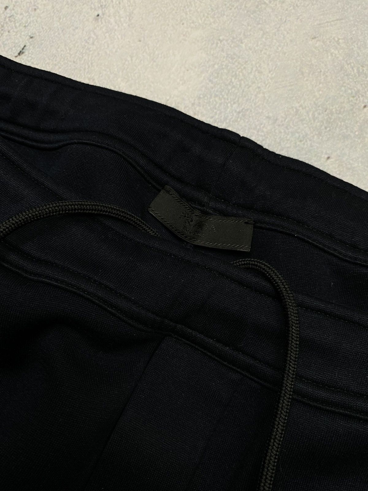 Prada Prada AW 2018 sweatpants Size US 34 / EU 50 - 6 Thumbnail