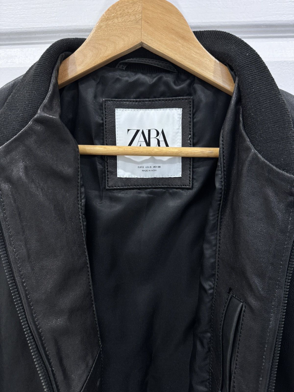 Zara Zara • Genuine leather bomber jacket Size US S / EU 44-46 / 1 - 4 Thumbnail