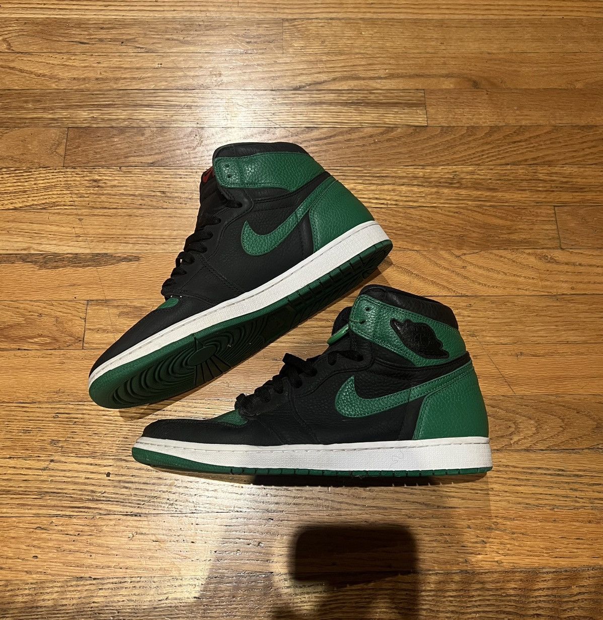 Designer × Jordan Brand Air Jordan pine green Size US 11.5 / EU 44-45 - 1 Thumbnail